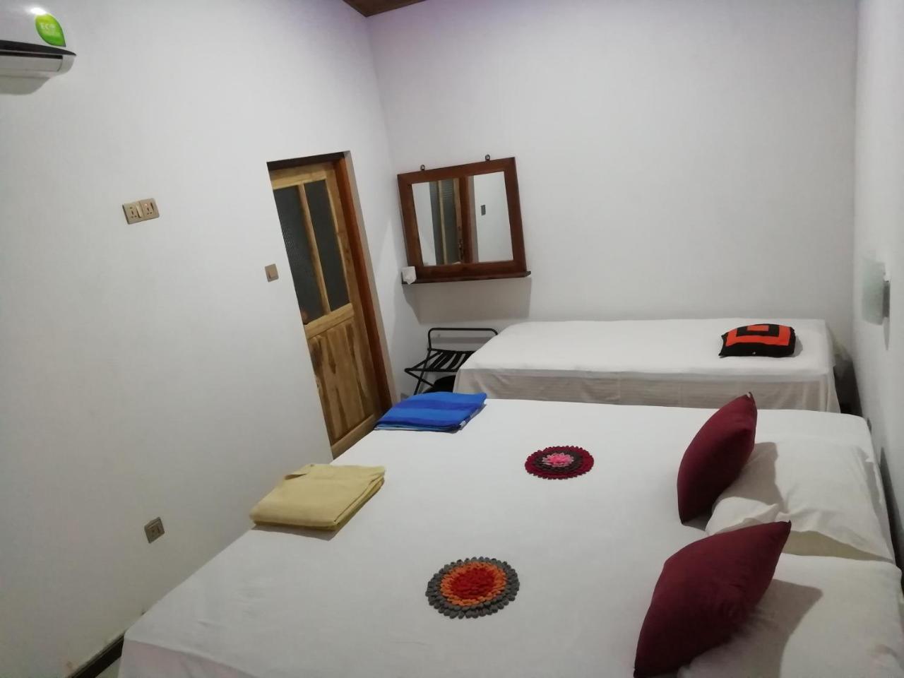 Lak Nilla Guest House ギリタレ エクステリア 写真